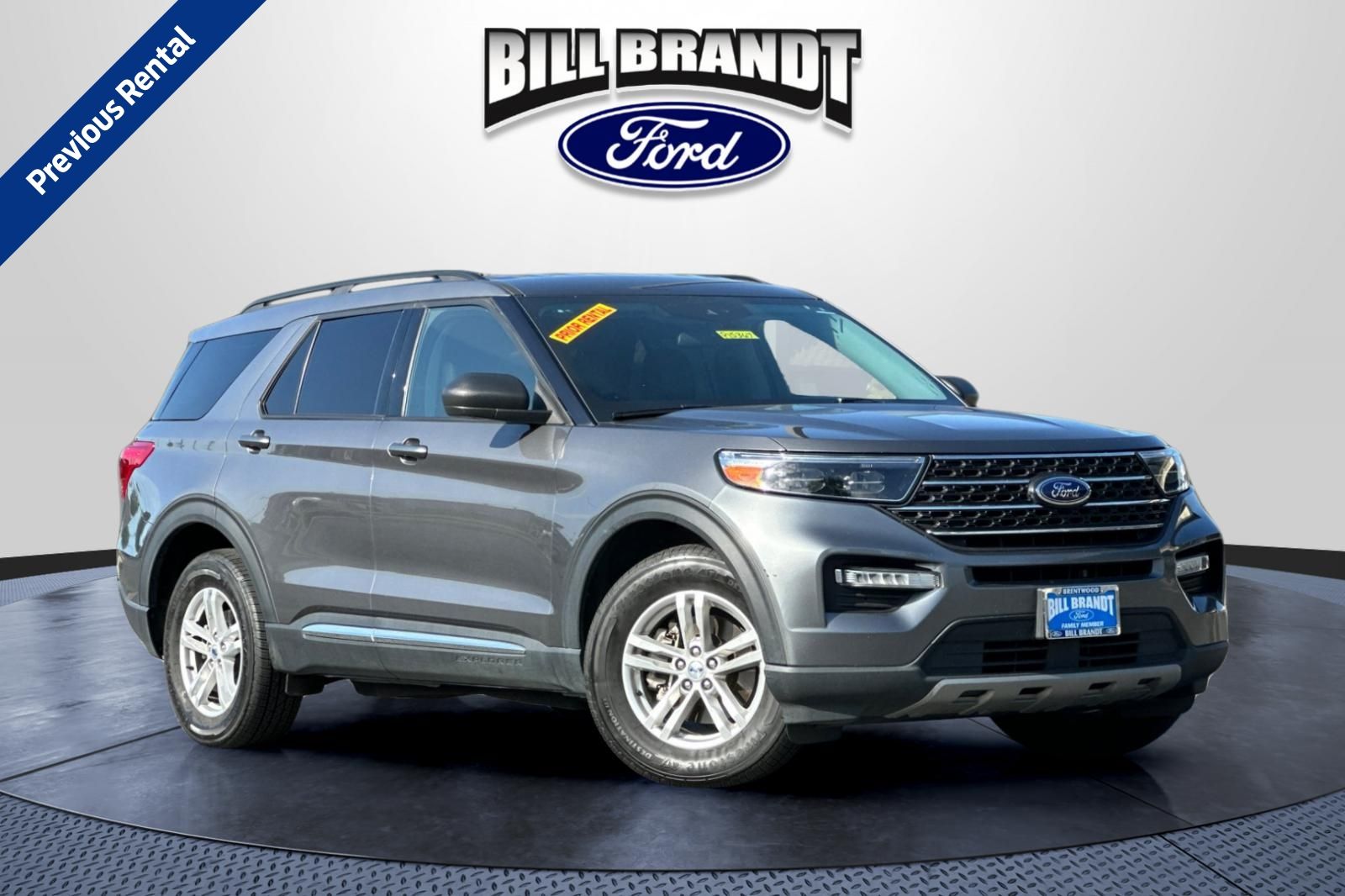 2023 Ford Explorer XLT 4WD's photo