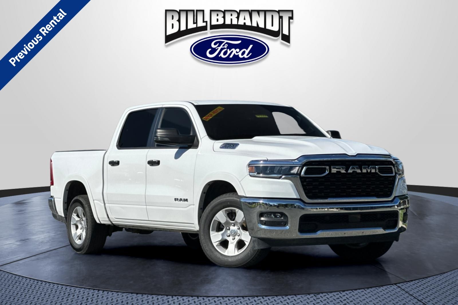 2025 RAM 1500 Big Horn/Lone Star 4x4 Crew Cab 5'7's photo