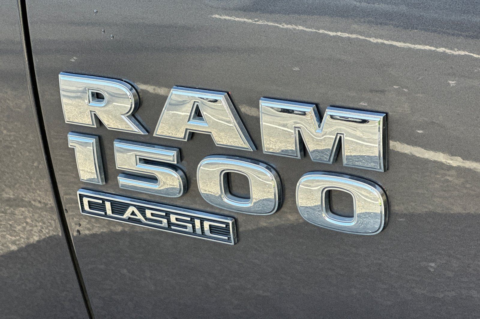 2024 Ram 1500 Classic SLT photo 3