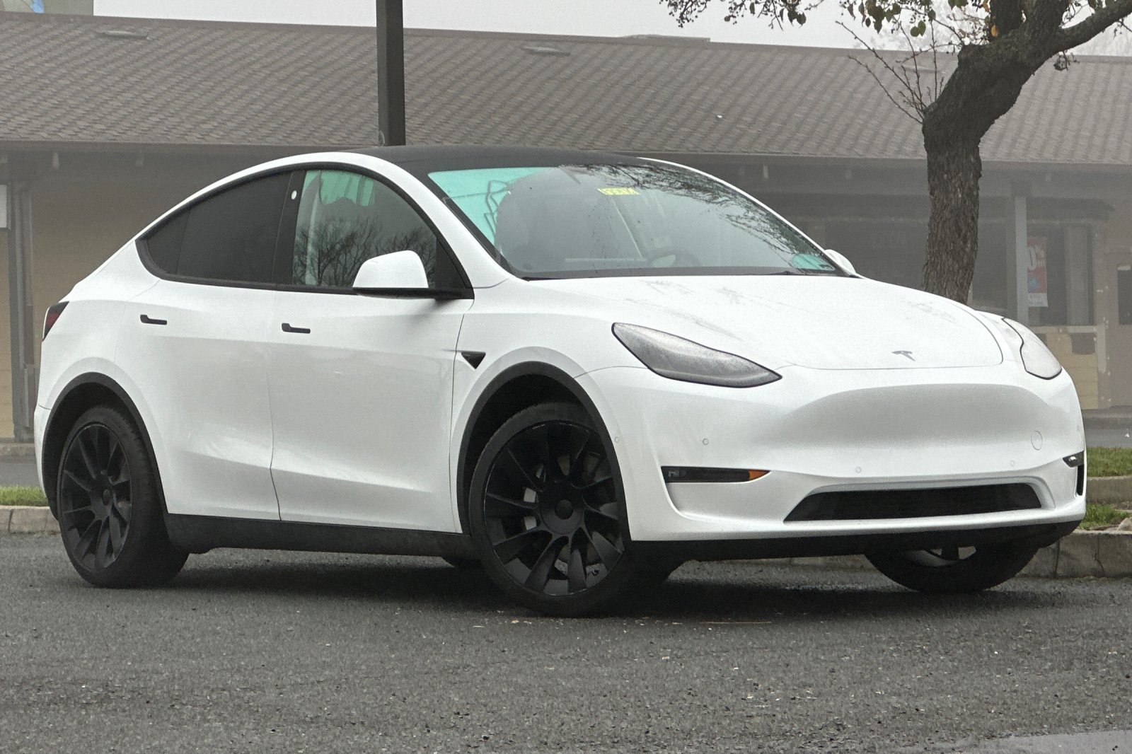 Used 2021 Tesla Model Y Standard Range with VIN 5YJYGDED4MF103723 for sale in Brentwood, CA