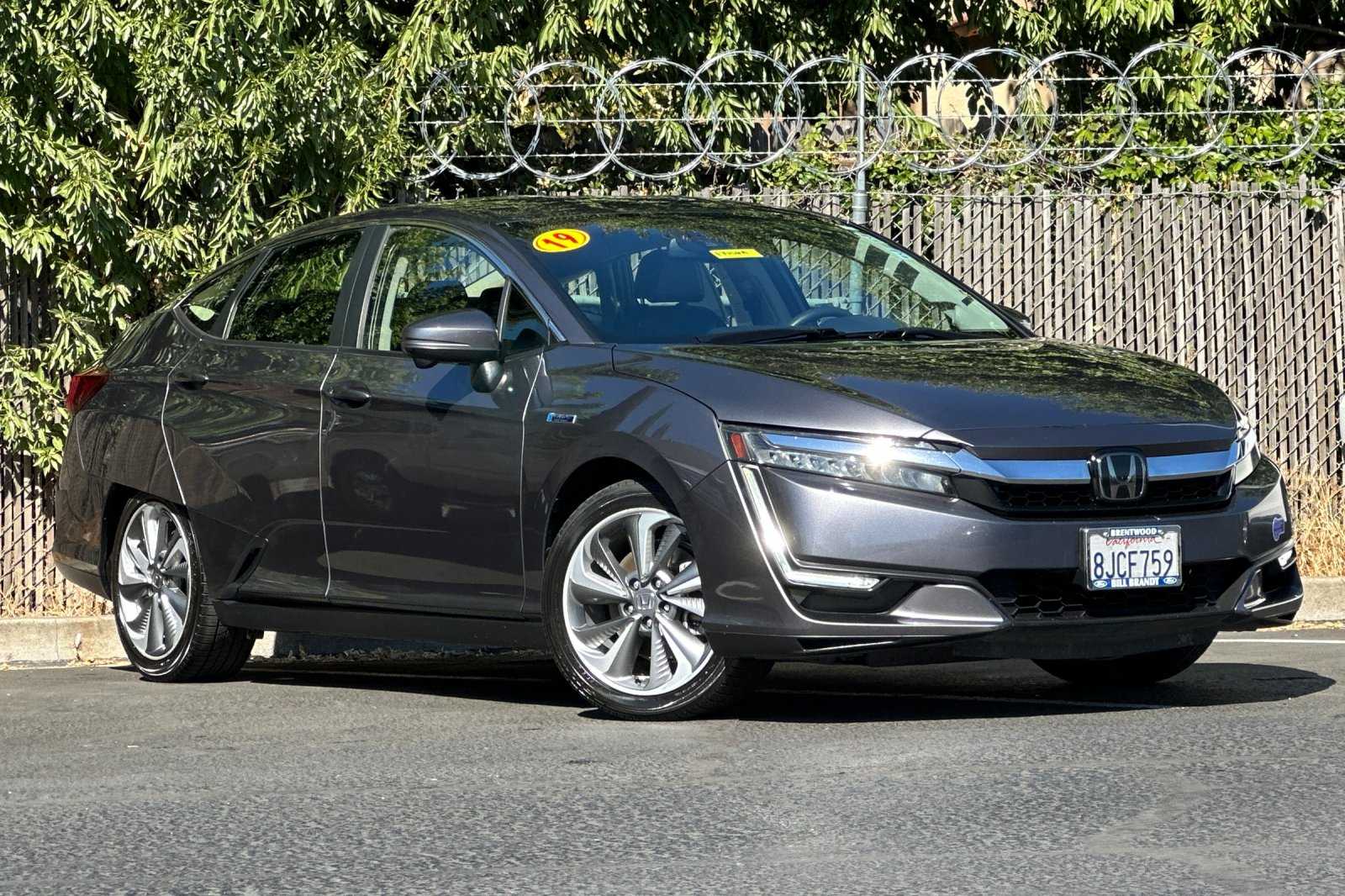 Used 2018 Honda Clarity Base with VIN JHMZC5F14JC024098 for sale in Brentwood, CA