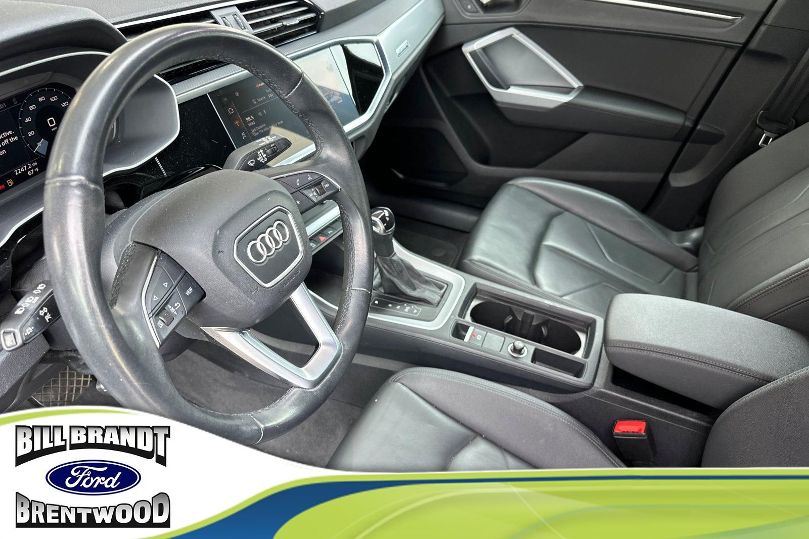 2023 Audi Q3 Premium photo 3