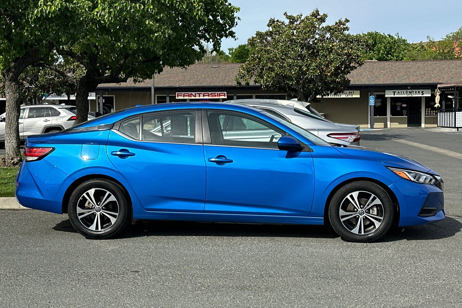2023 Nissan Sentra SV photo 5