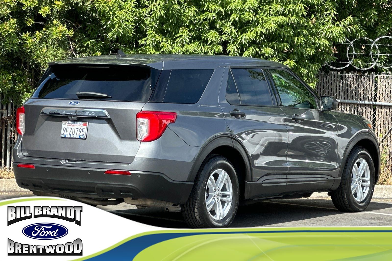 2023 Ford Explorer Base photo 2