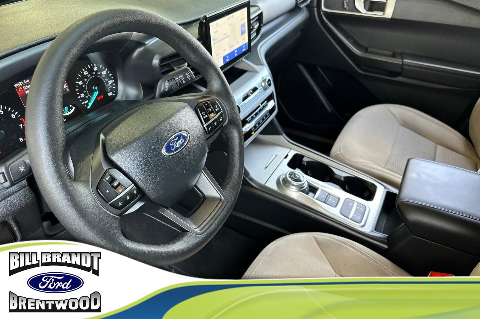 2023 Ford Explorer Base photo 3