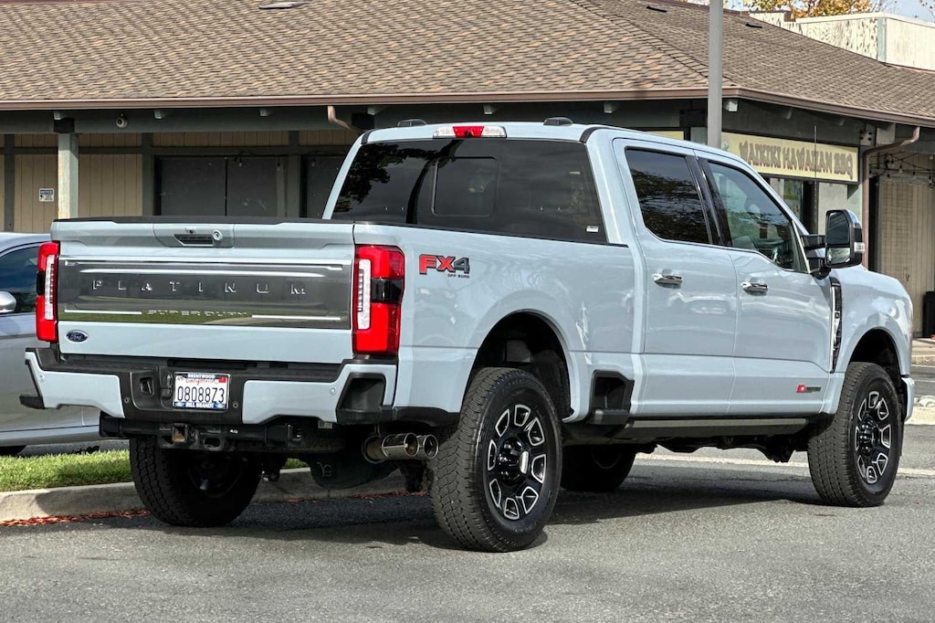 Used 2024 Ford F-250SD Platinum Truck