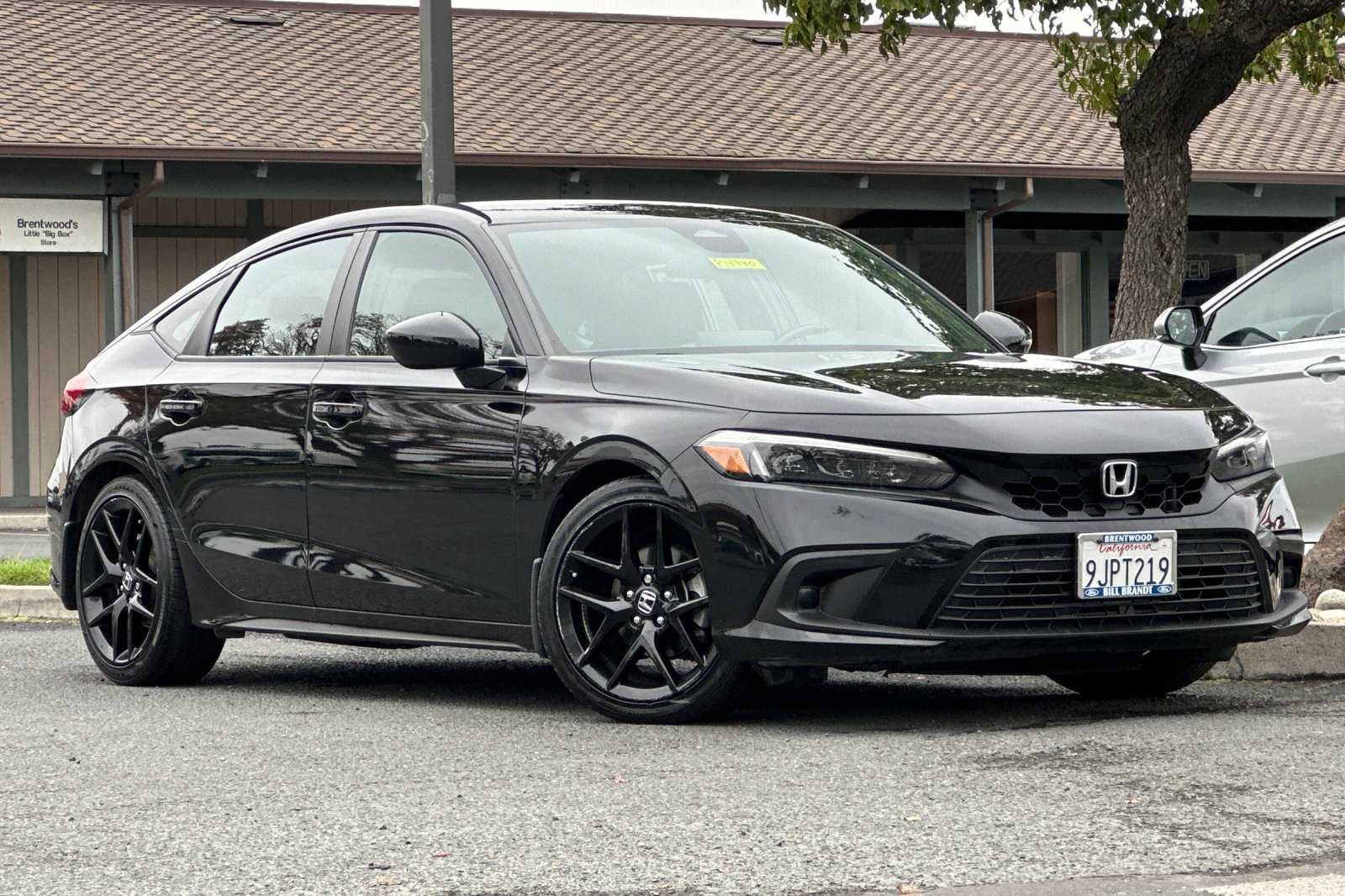 2024 Honda Civic Sport photo 2