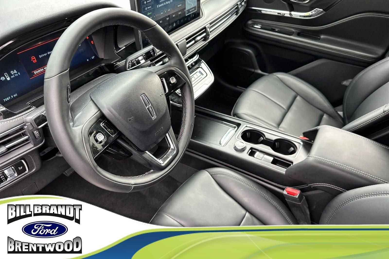 2025 Lincoln Corsair Premiere photo 2