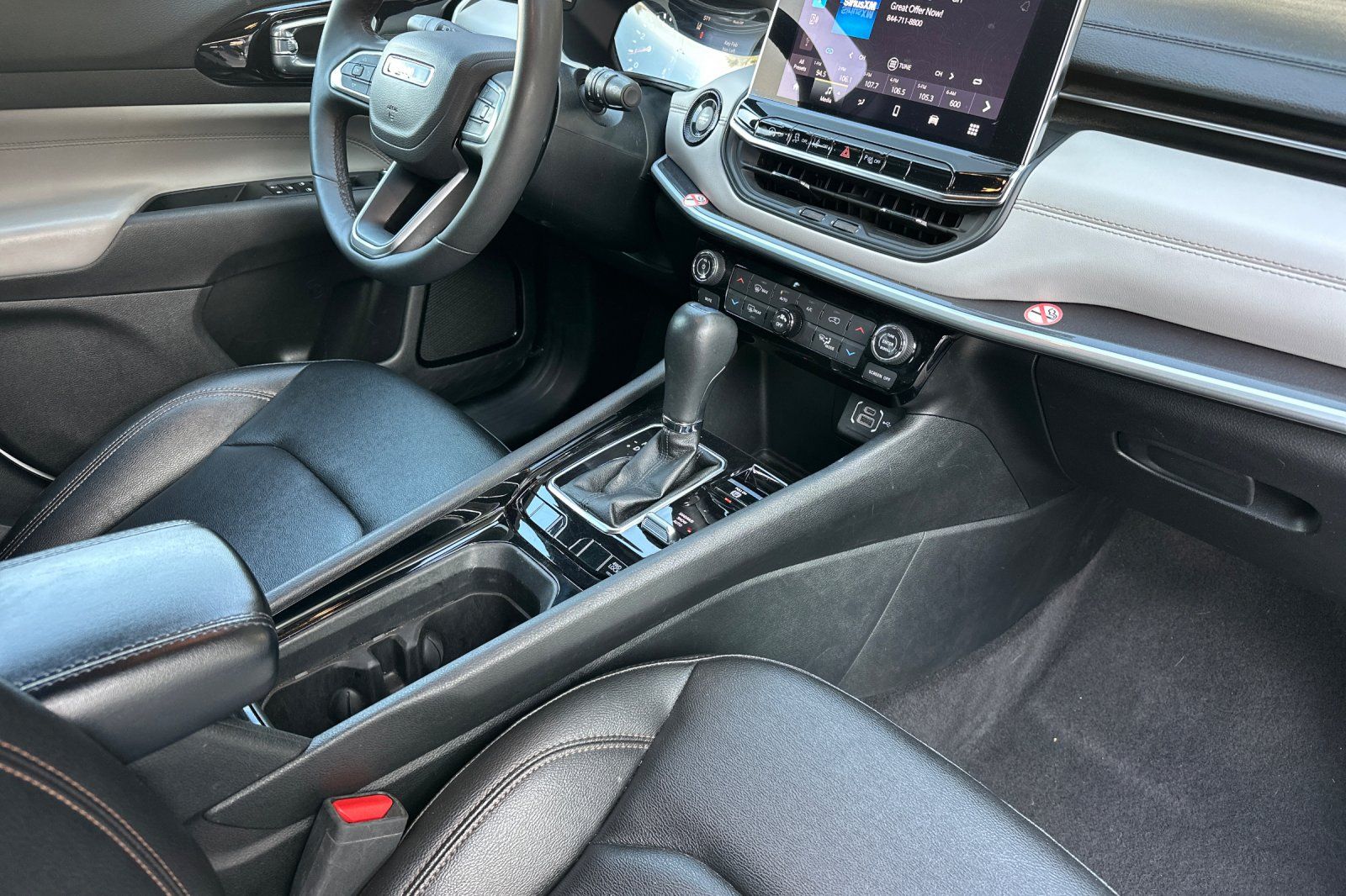 2024 Jeep Compass Limited photo 6