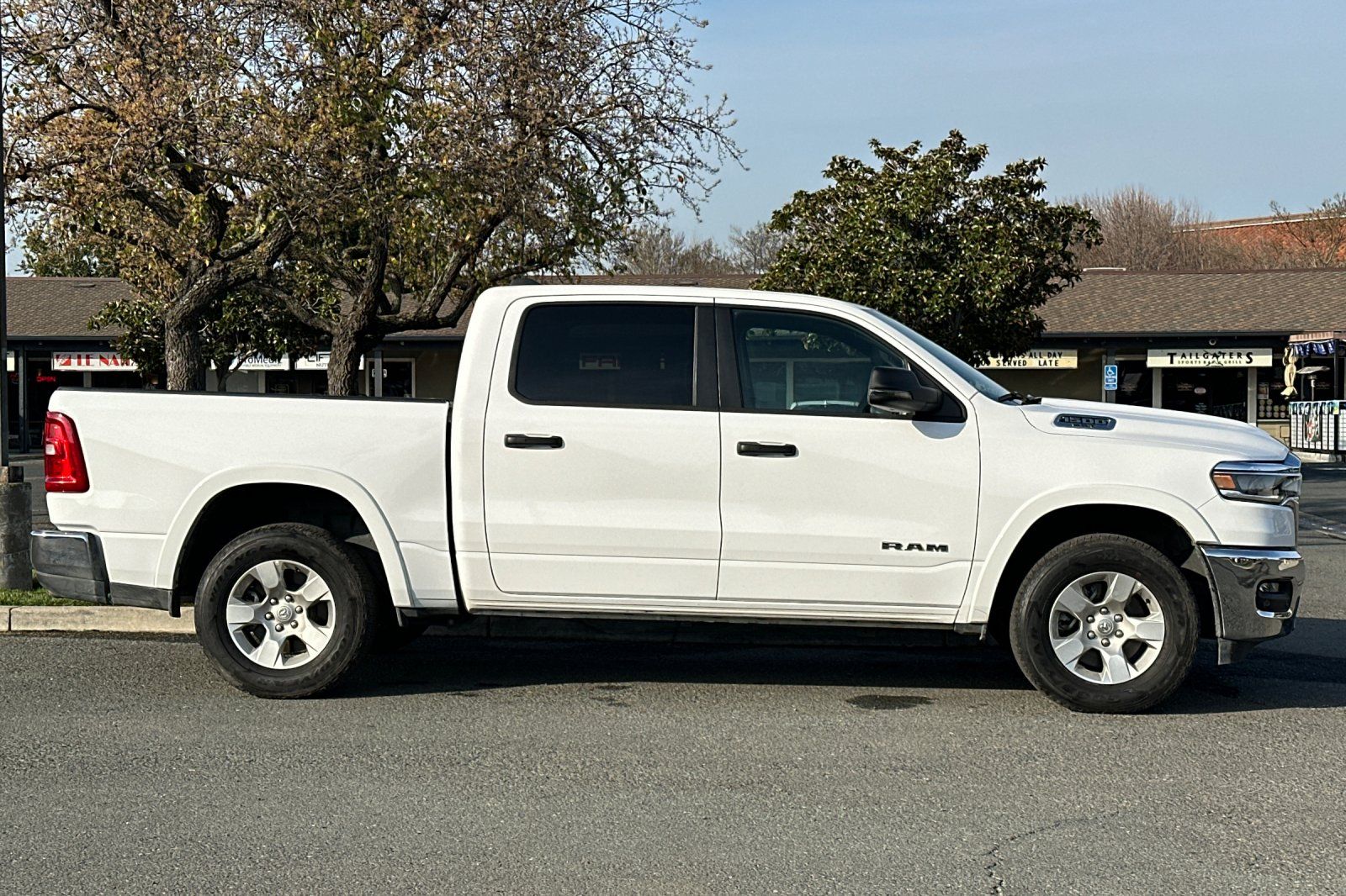 2025 Ram 1500 Big Horn/Lone Star photo 5