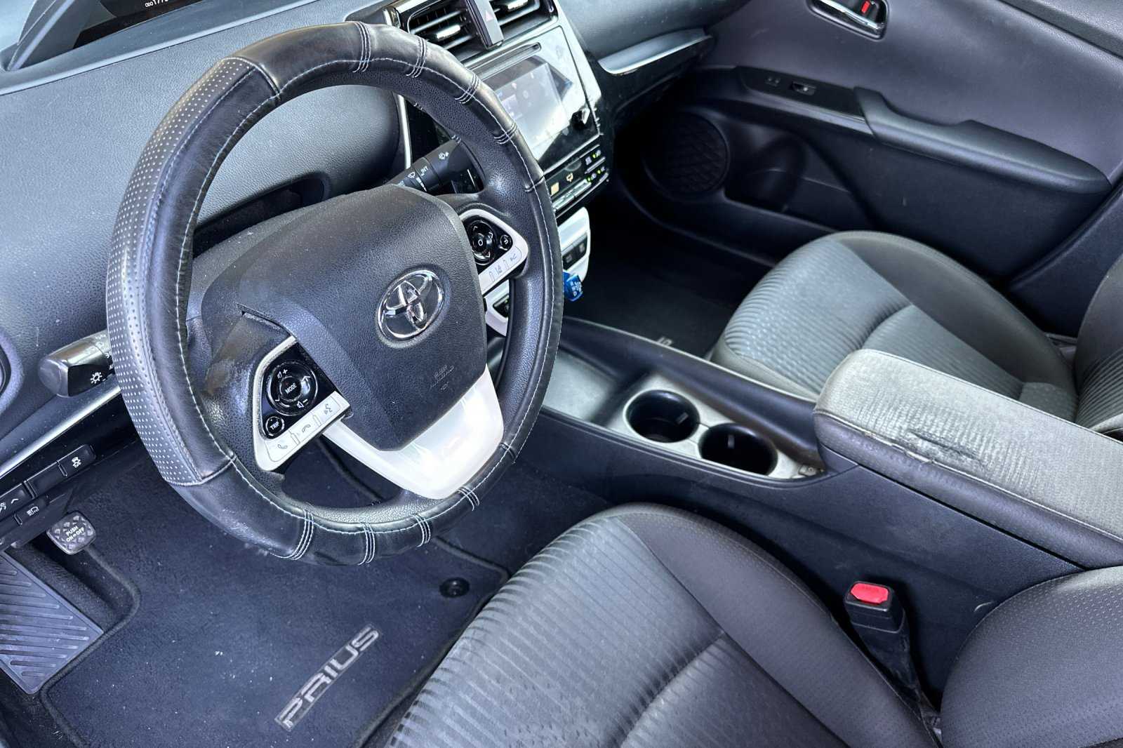 2017 Toyota Prius Two Eco Three Four Touring photo 4