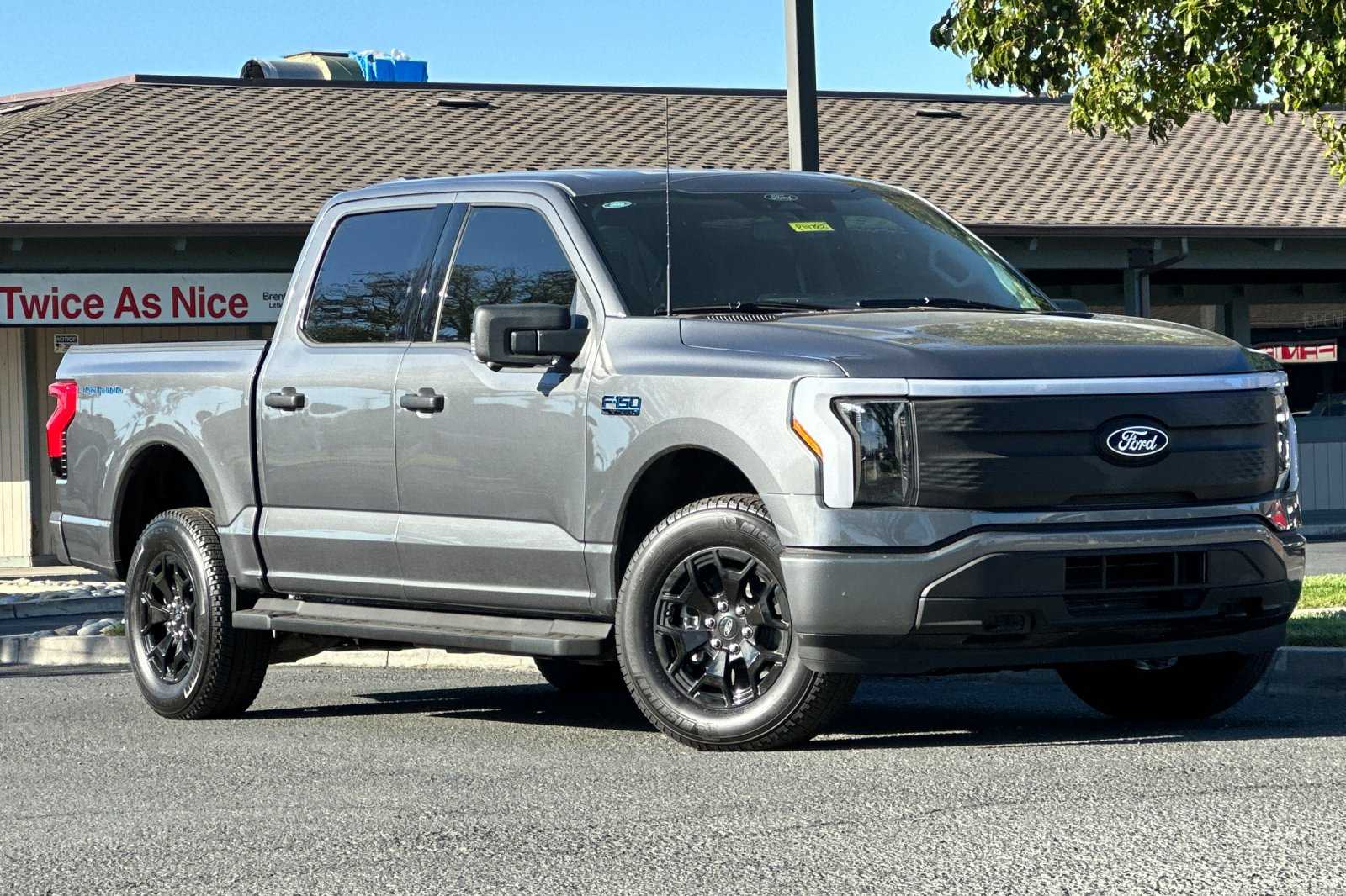 Used 2025 Ford F-150 Lightning XLT with VIN 1FTVW3LK2SWG05172 for sale in Brentwood, CA