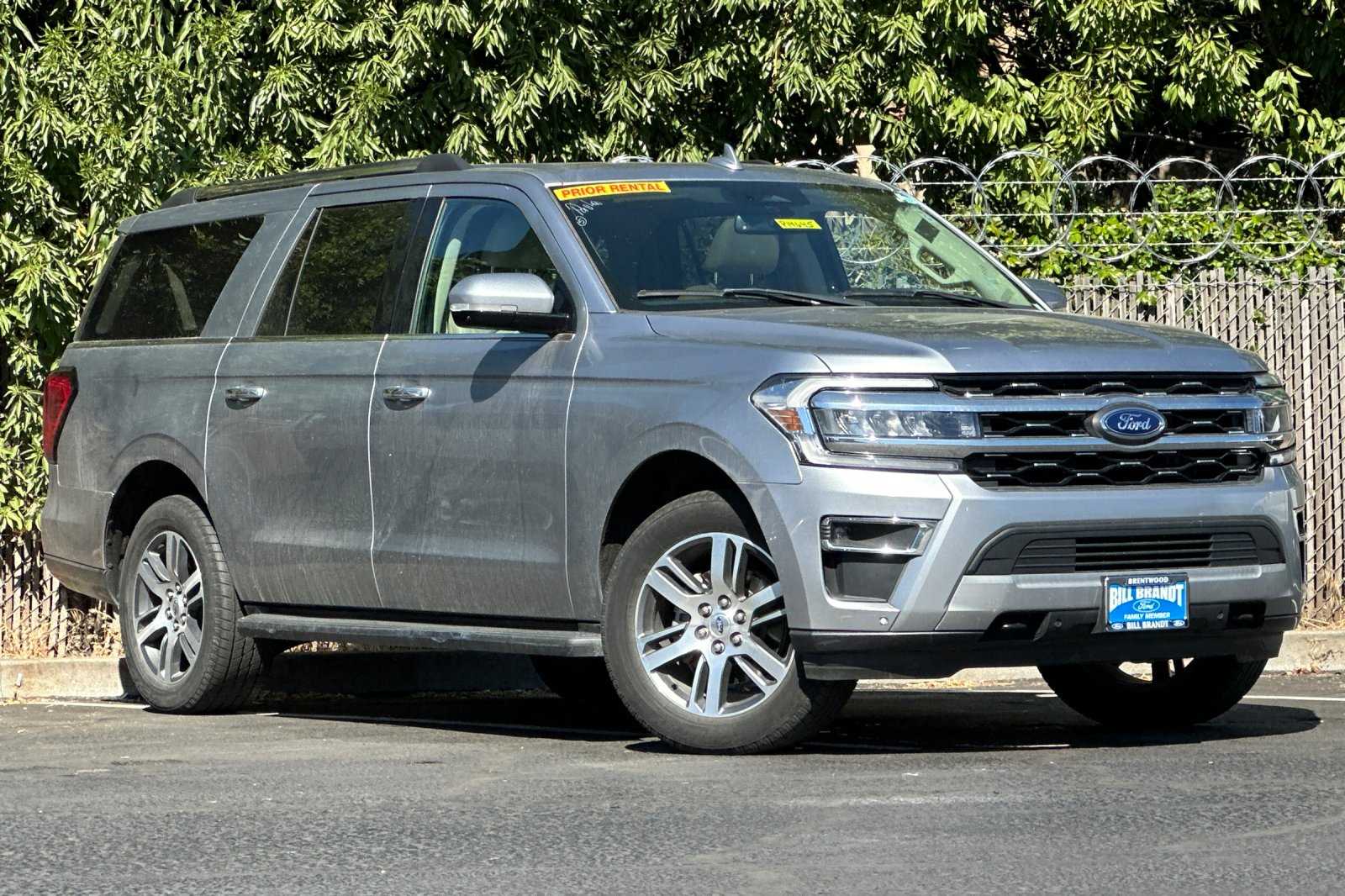 2023 Ford Expedition MAX Limited photo 2