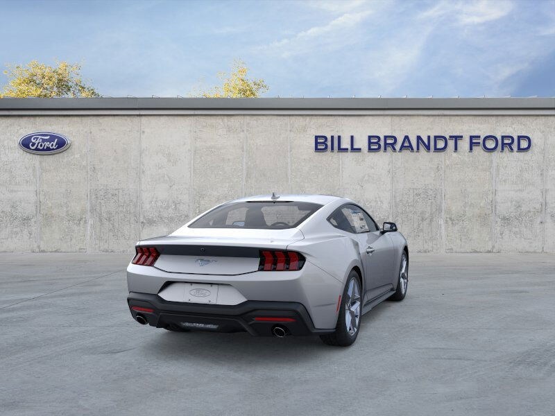 2025 Ford Mustang EcoBoost photo 3