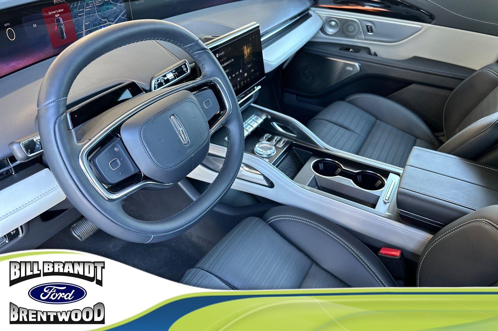 2025 Lincoln Nautilus Reserve photo 2