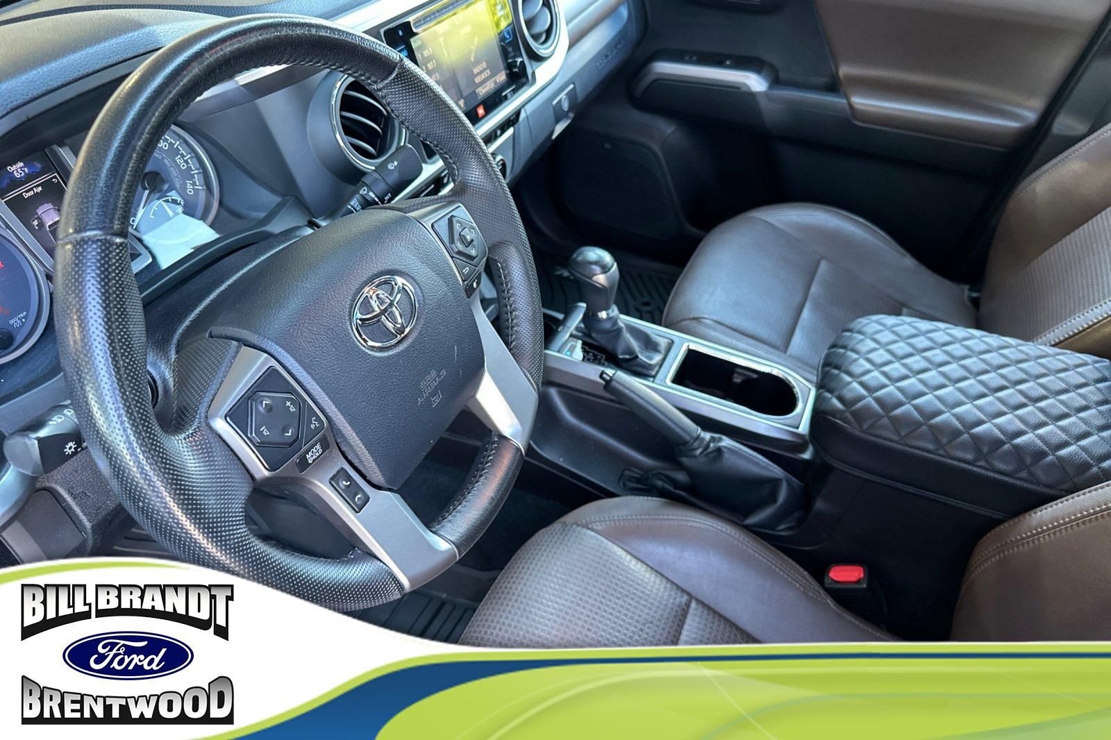 2016 Toyota Tacoma Limited photo 2