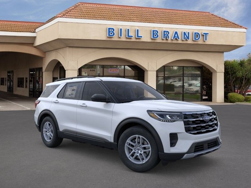 2026 Ford Explorer Active 4WD's photo