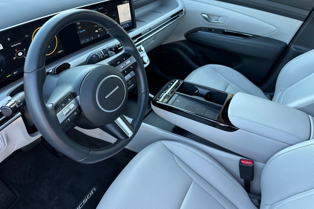 Used 2025 Hyundai Tucson Hybrid Limited SUV