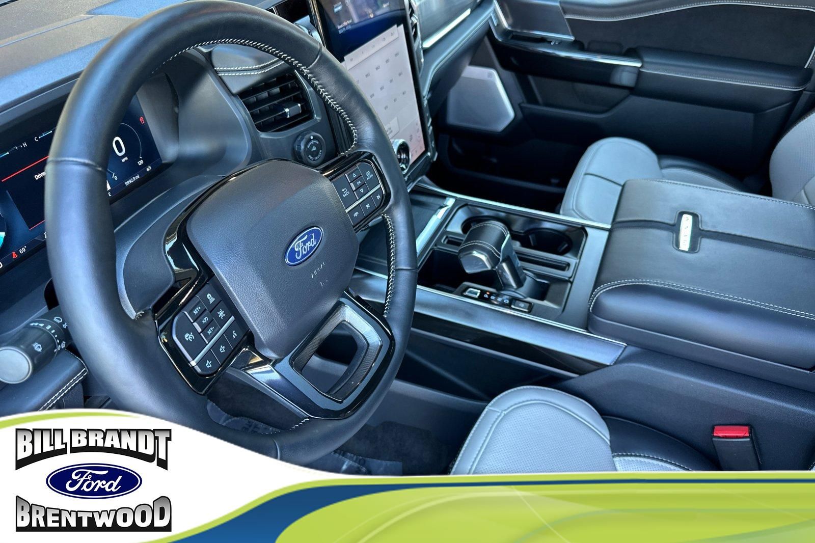 2025 Ford F-150 Lightning Platinum photo 2