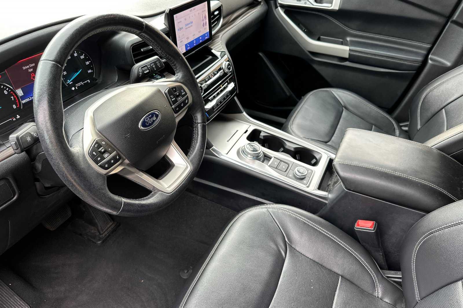 2021 Ford Explorer Limited photo 2