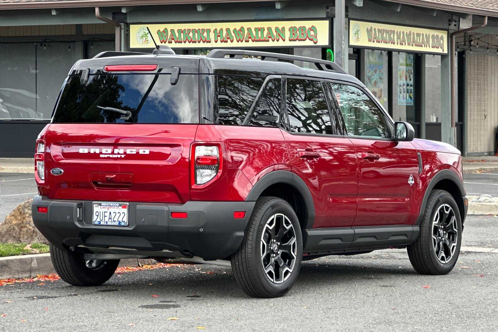 2025 Ford Bronco Sport Outer Banks photo 2
