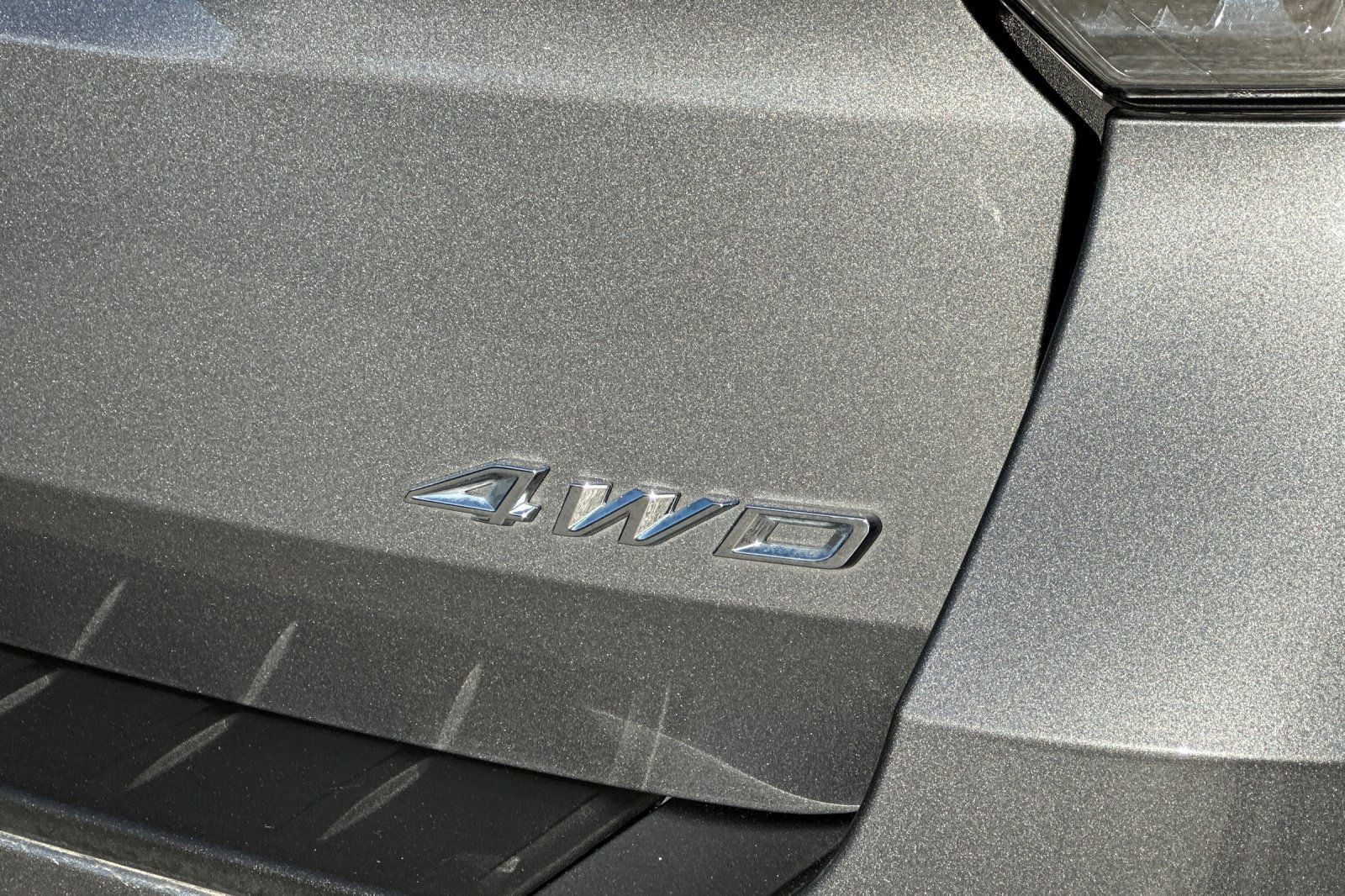 2025 Ford Explorer ST-Line photo 3