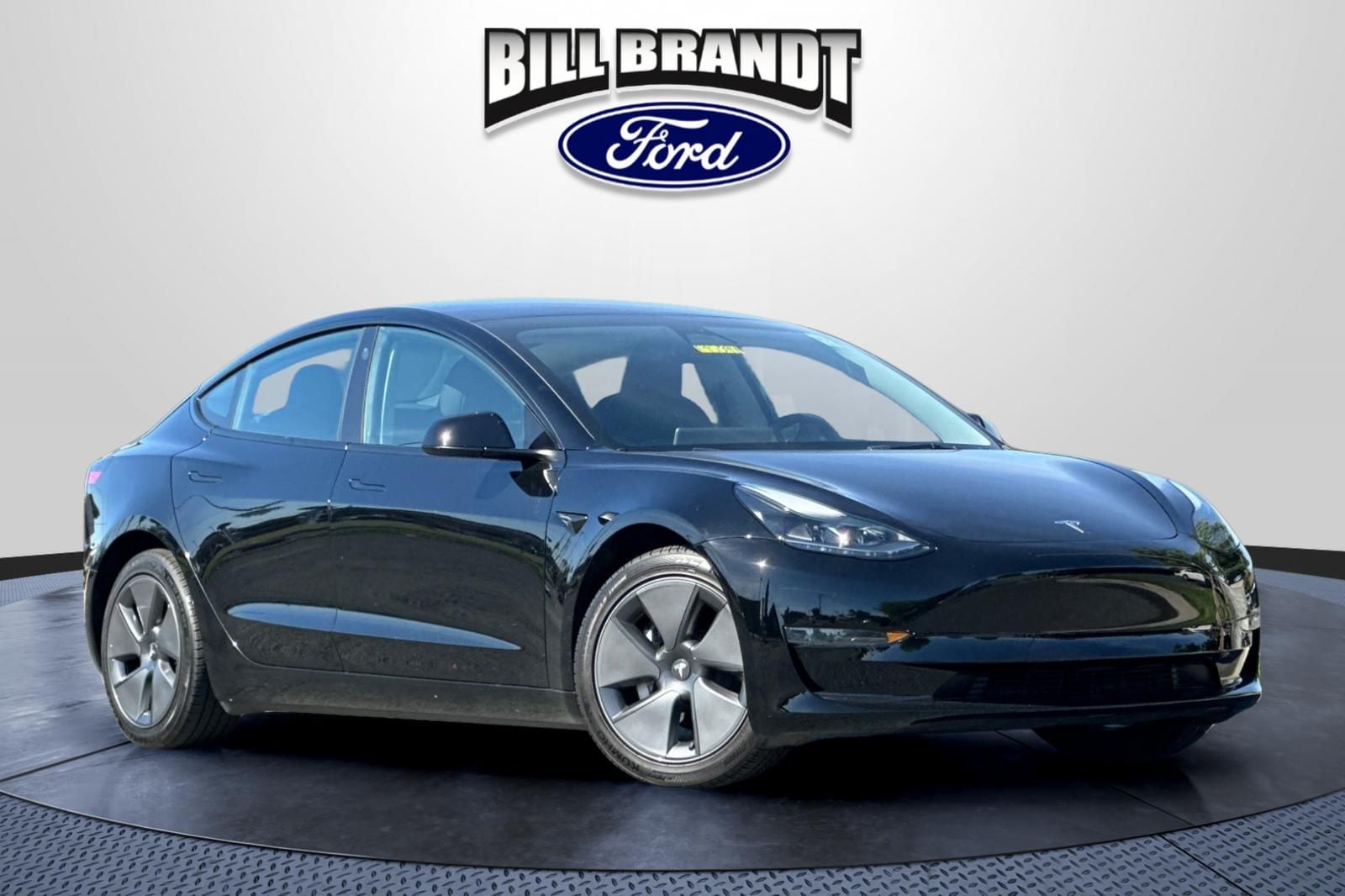 2023 Tesla Model 3 -'s photo
