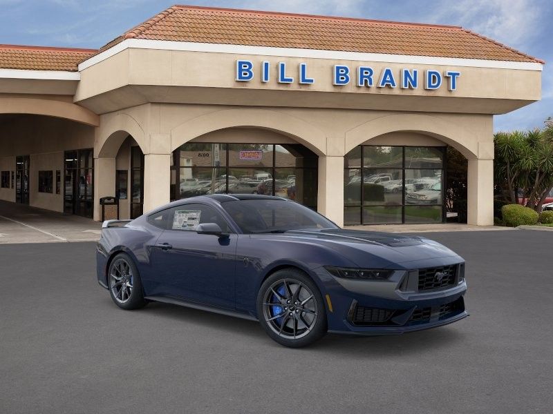 2025 Ford Mustang Dark Horse's photo