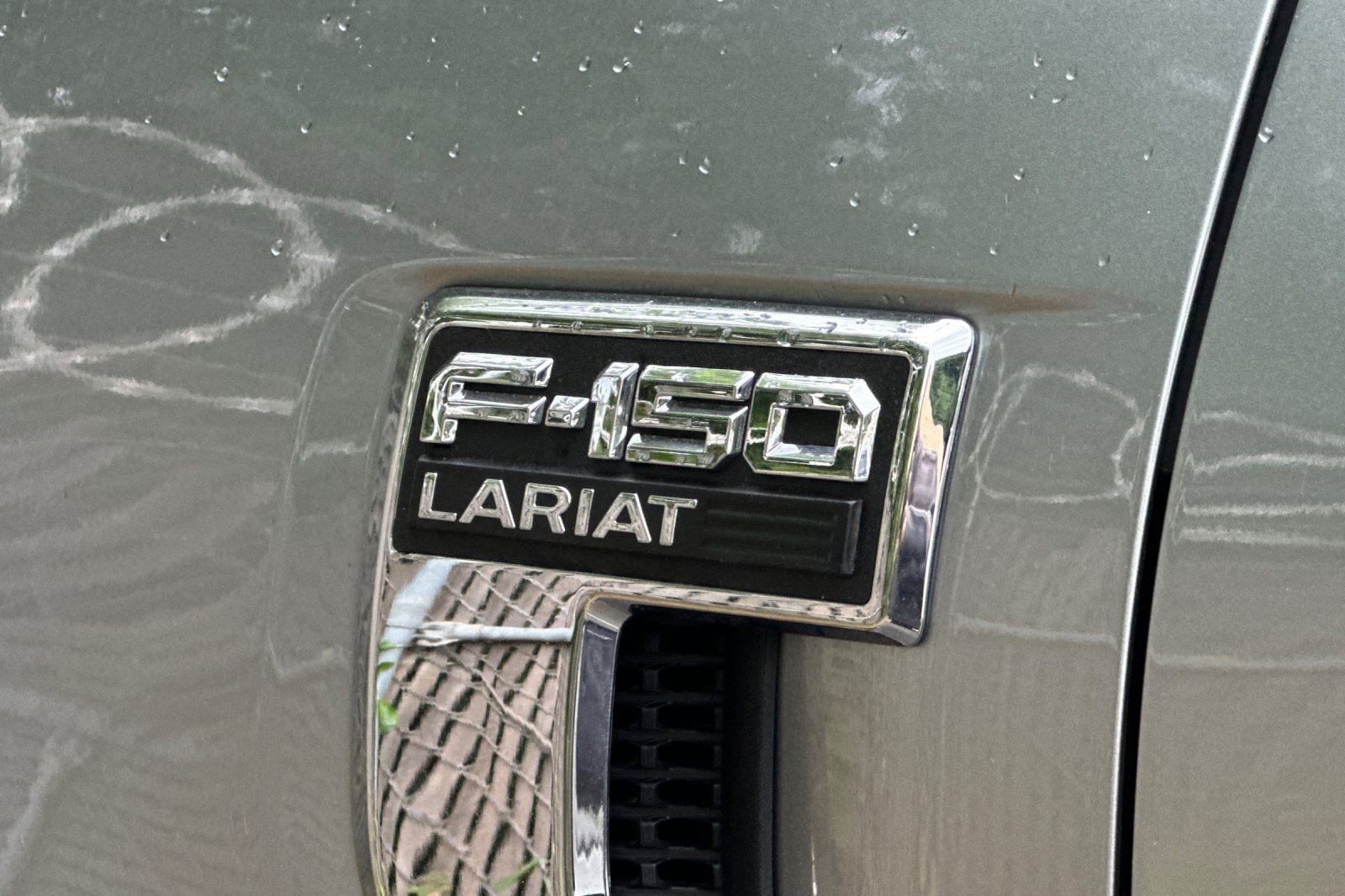 2025 Ford F-150 Lariat photo 3