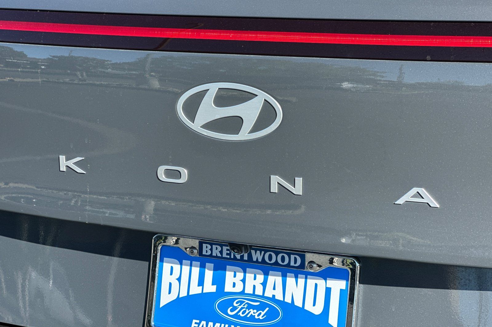 2025 Hyundai Kona SEL photo 3