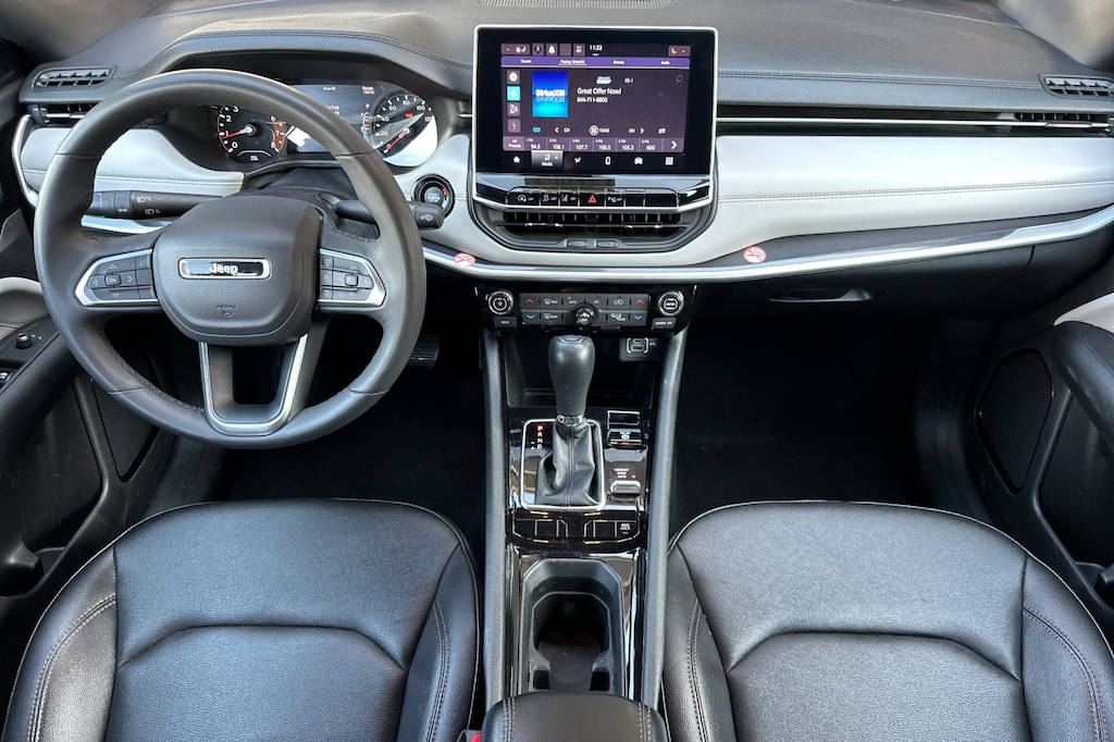 2024 Jeep Compass Limited photo 3