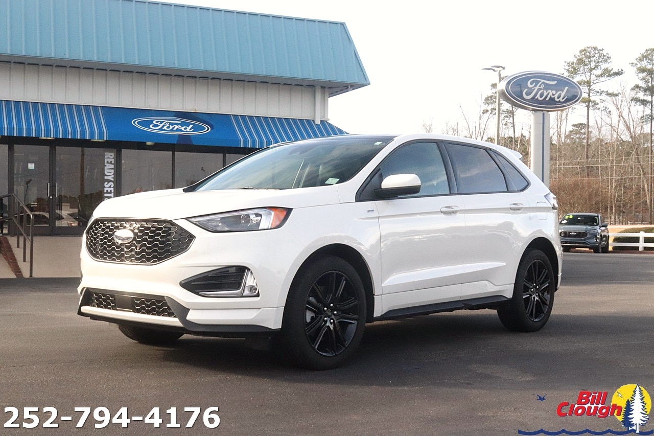 2024 Ford Edge ST-Line's photo