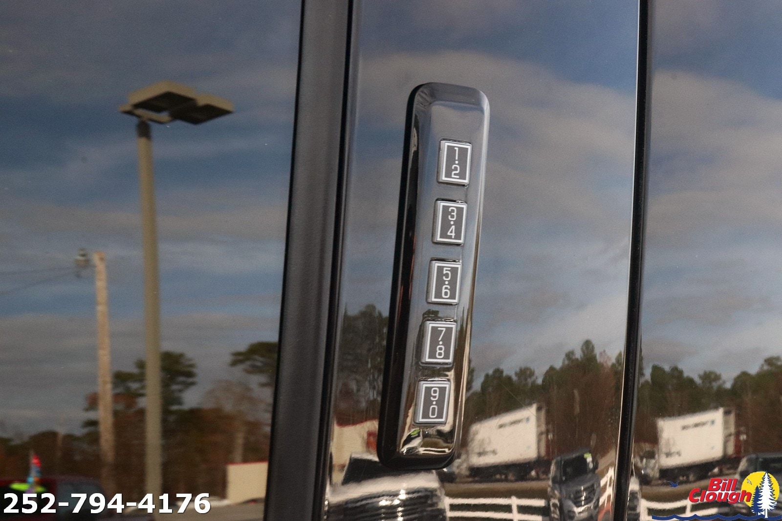 2022 Ford F-150 XLT - Photo 11
