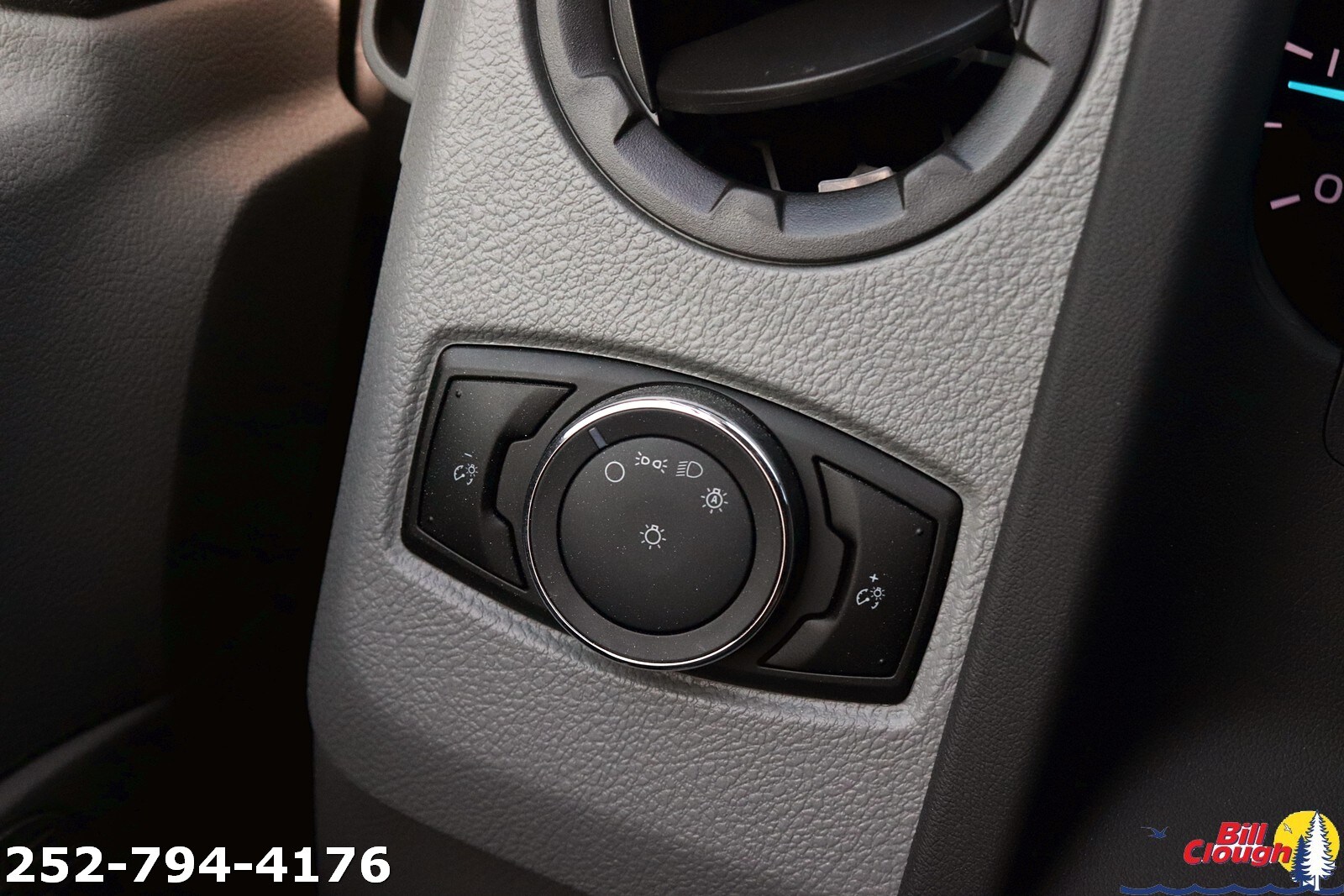 2025 Ford E-Series Cutaway Base - Photo 24