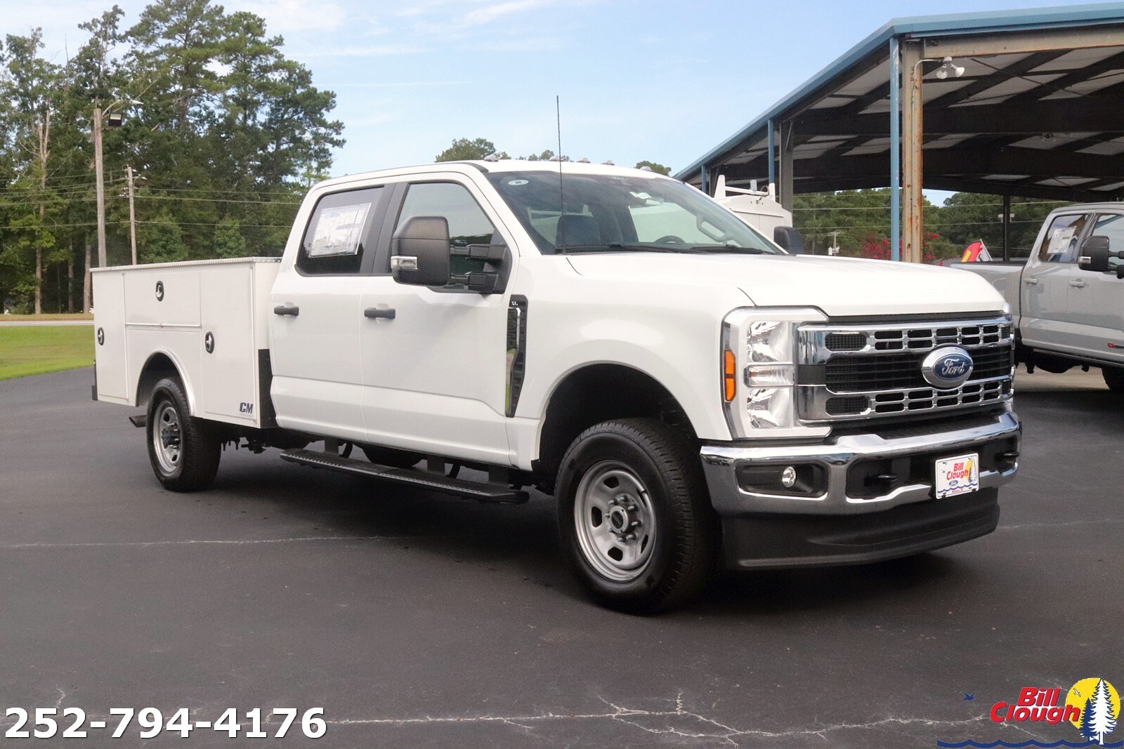2025 Ford F-350 photo 3