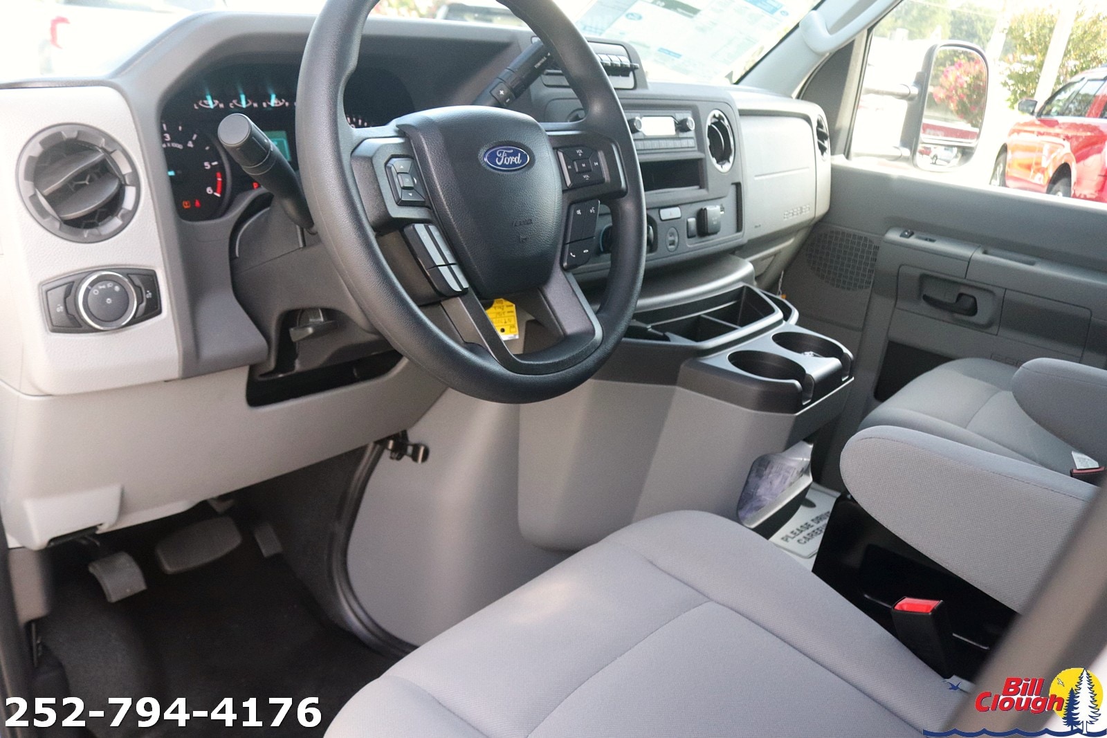 2025 Ford E-Series Cutaway Base - Photo 15