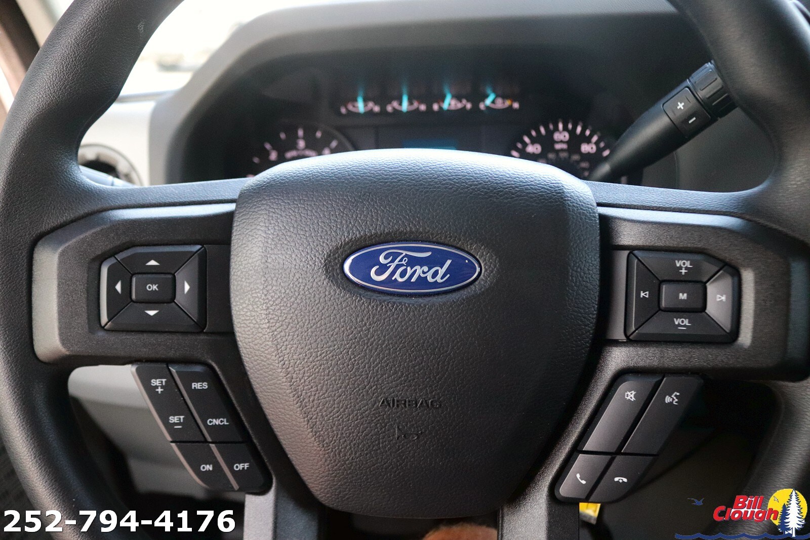 2025 Ford E-Series Cutaway Base - Photo 17