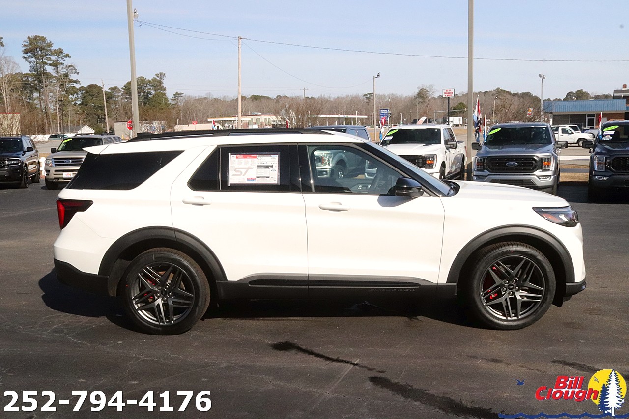 2026 Ford Explorer ST - Photo 26