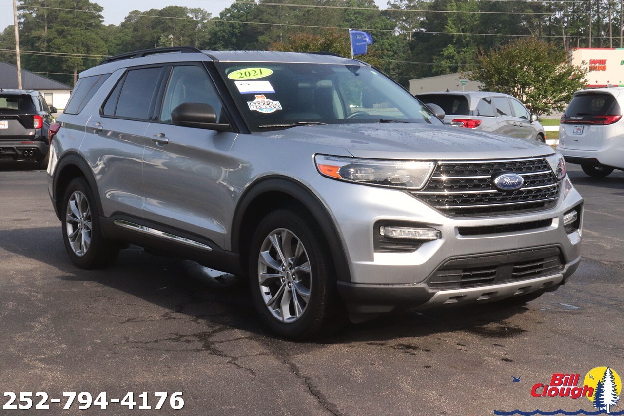 2021 Ford Explorer XLT photo 2