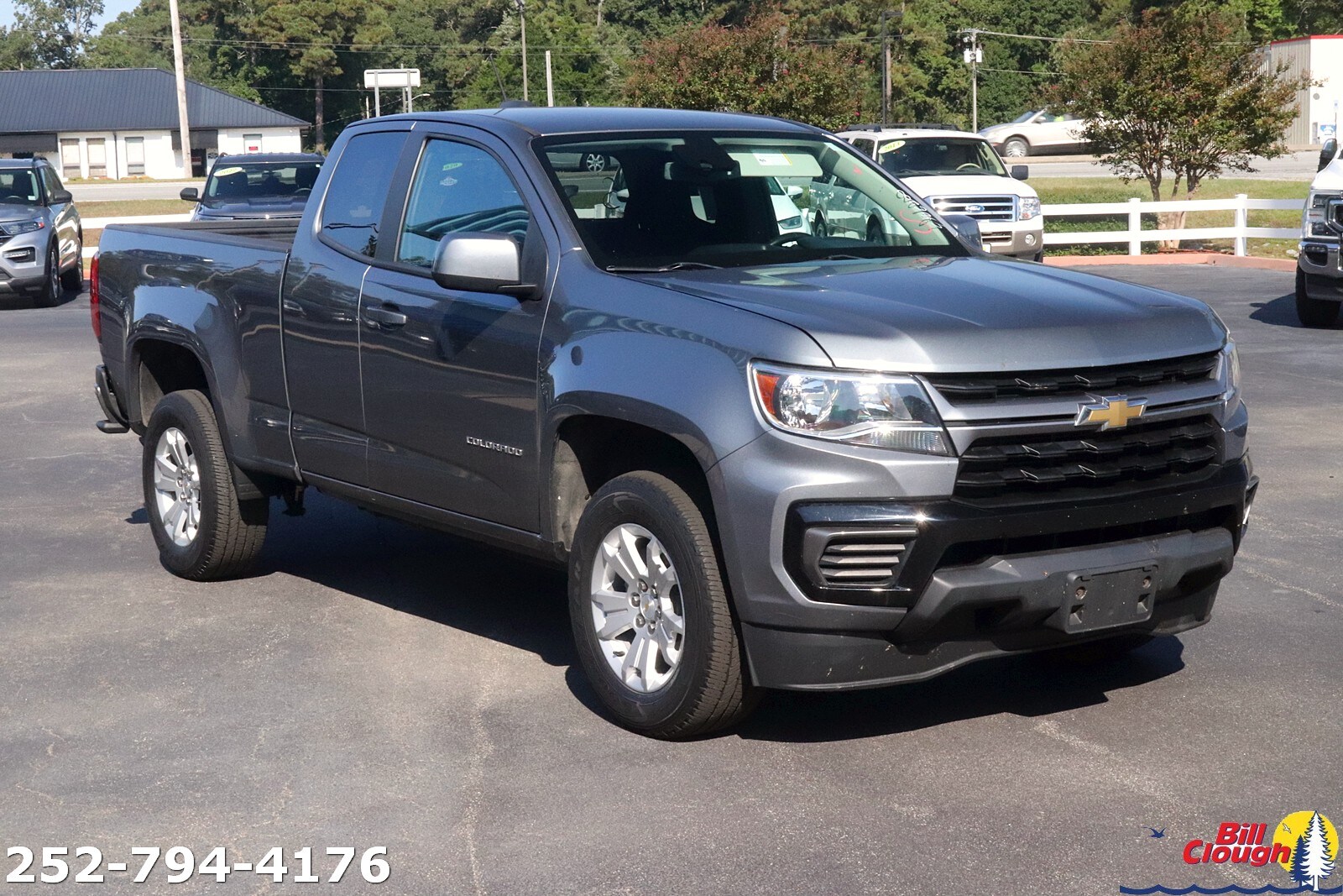 2022 Chevrolet Colorado LT photo 3