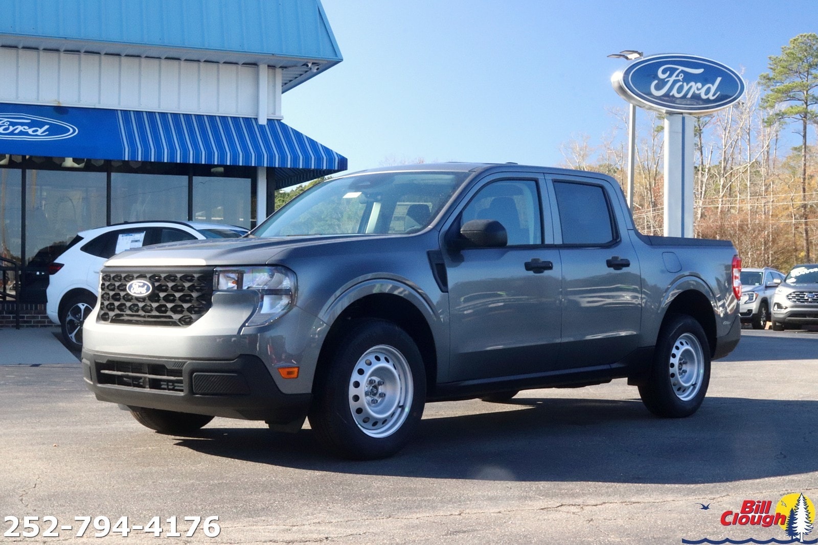 2025 Ford Maverick XL's photo