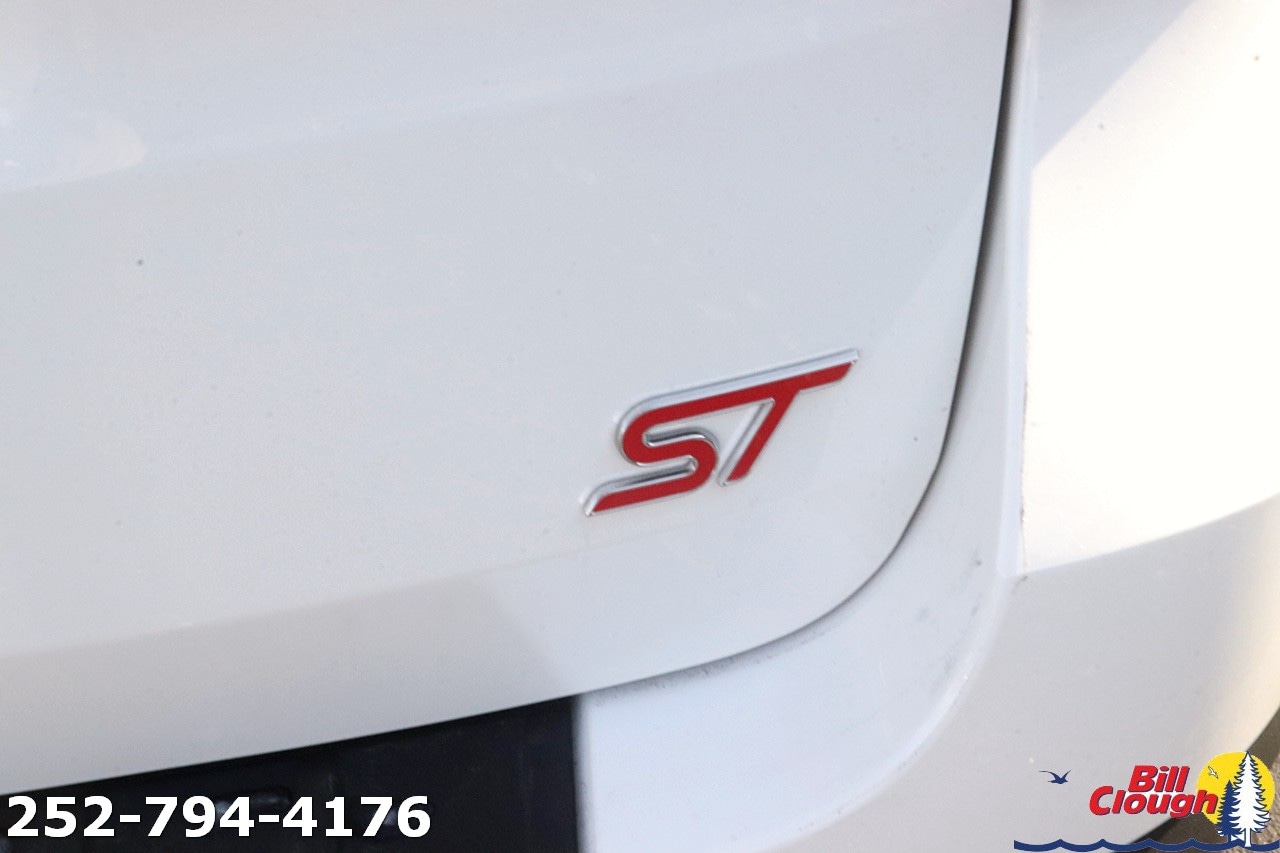 2026 Ford Explorer ST - Photo 6