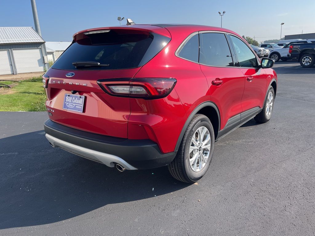 2025 Ford Escape Active photo 3