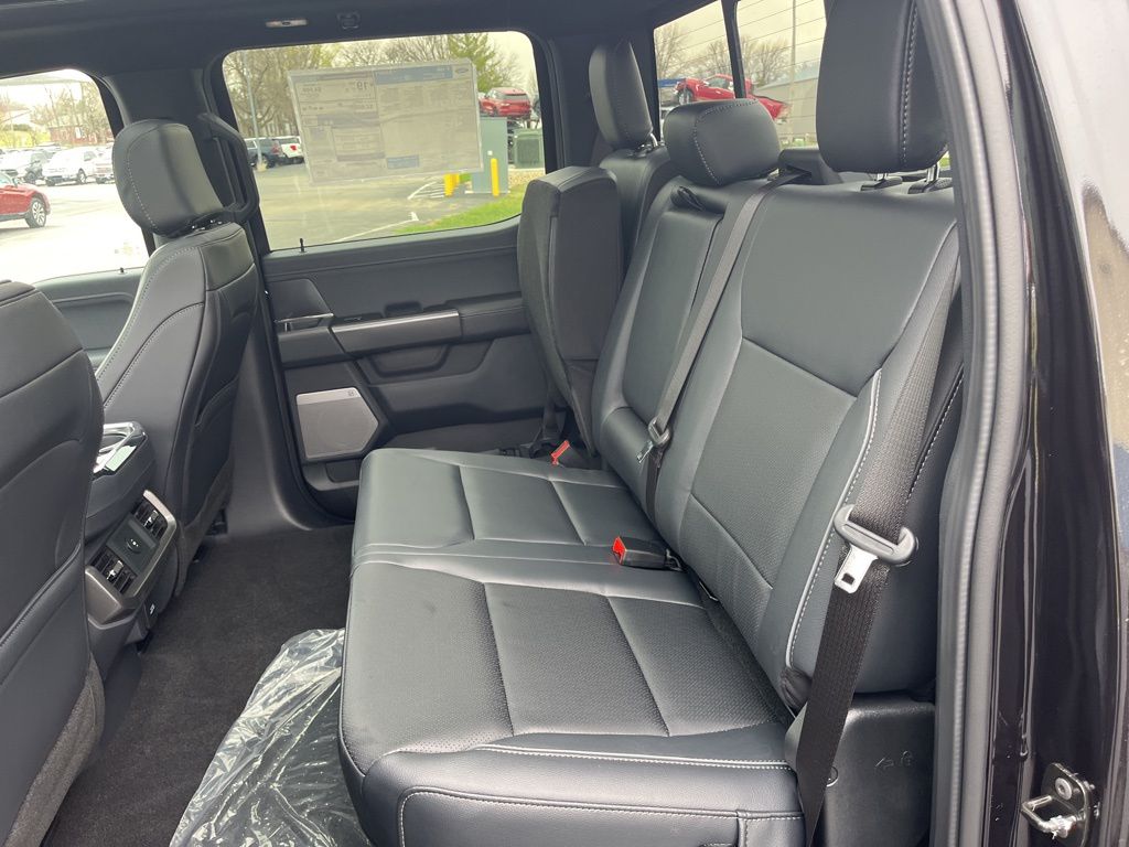2026 Ford F-150 Lariat - Photo 12