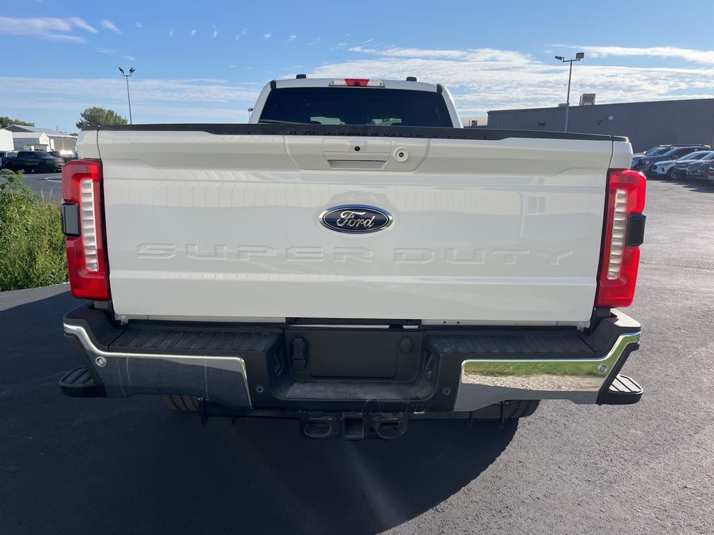 2026 Ford F-250 photo 4