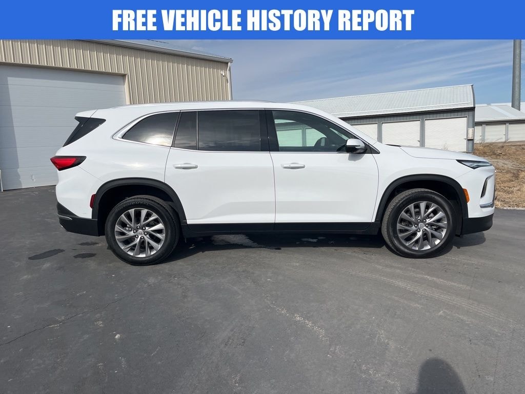 Used 2025 Buick Enclave Preferred SUV