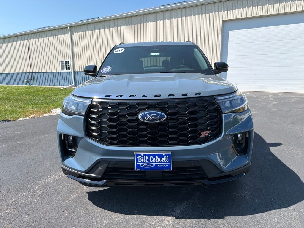 2026 Ford Explorer ST - Photo 9