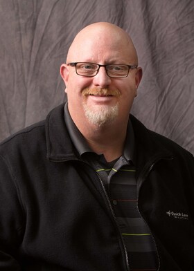 Staff member Chris Peters from ID_e2beeb08e106