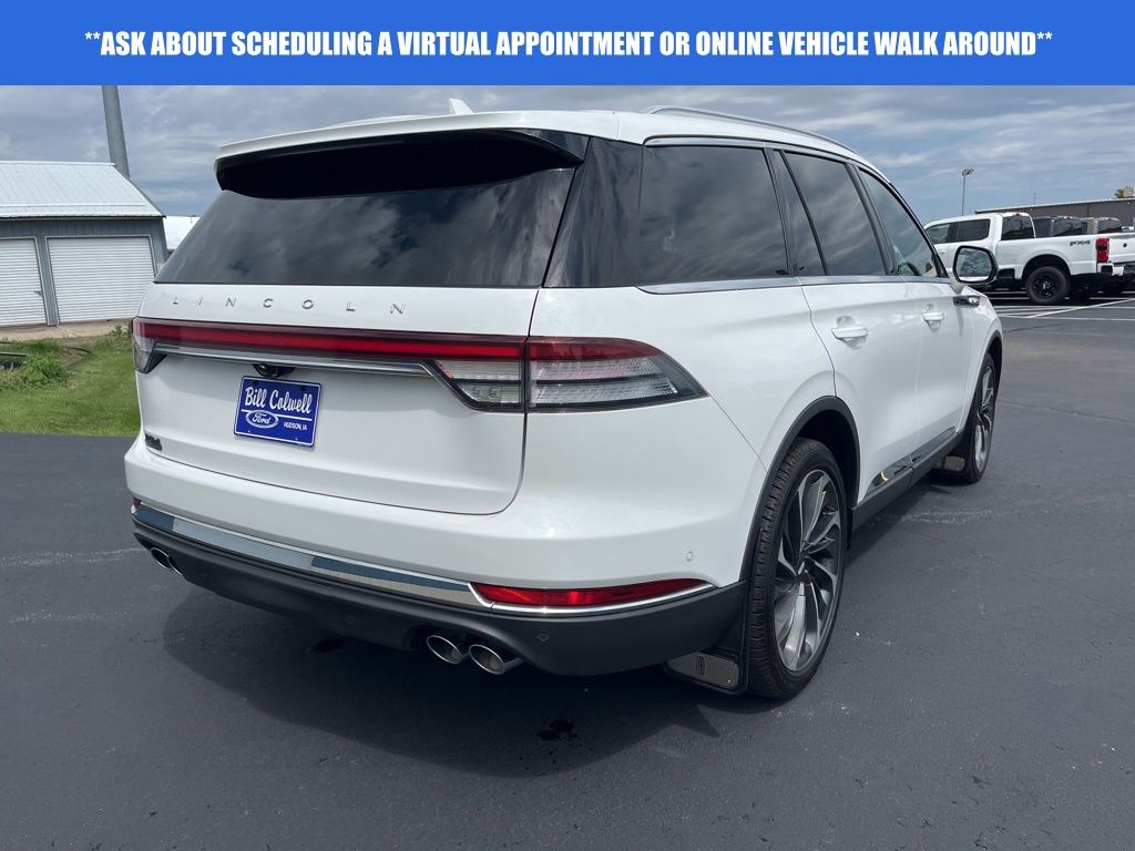 2023 Lincoln Aviator Reserve photo 2