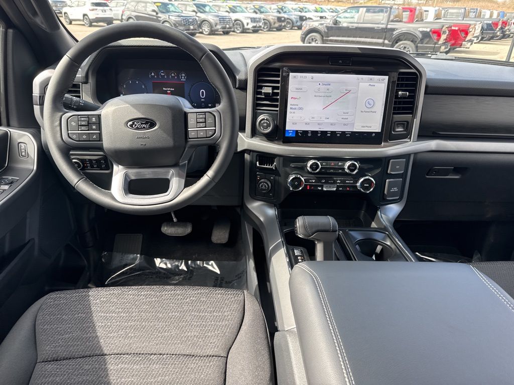 2026 Ford F-150 XLT - Photo 6